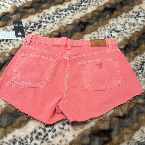 NEW Guess Manila Jean Short Women’s size 28 🪸 - Picture 2 of 9